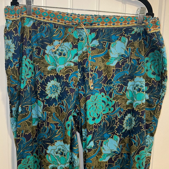 Sundance Women’s Lightweight Cuffed Leia Pants. Size XL. - Picture 5 of 13